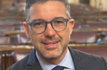 Intervista con Mario Giambona (Pd): “Difendiamo i diritti calpestati dei siciliani”